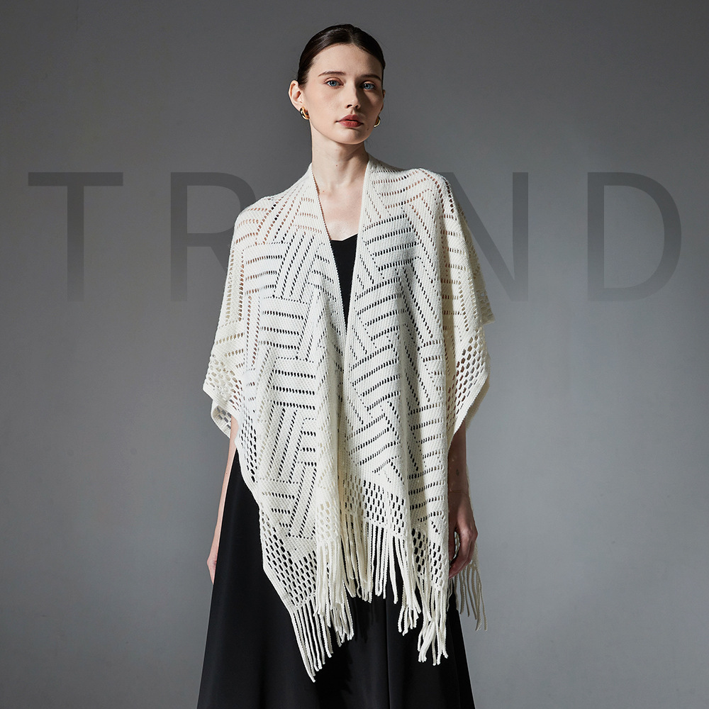 K739 Hot foreign trade European and American spring, summer and autumn 2025 new warp knitted solid color tassel thin hollow shawl