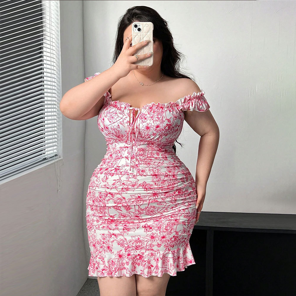 2025plus Size Womens Sexy Printed Dress for Spring and Summer Strapless Style Hip Hugging Short Skirt