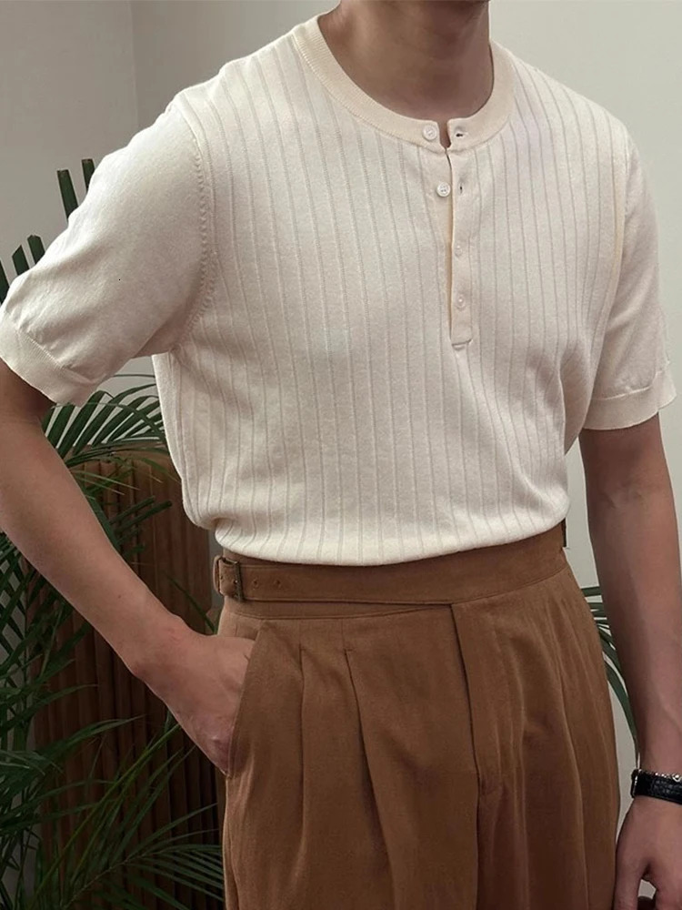 Retro lace knit Tshirt for mens summer casual solid color Henry collar short sleeved 250506Z