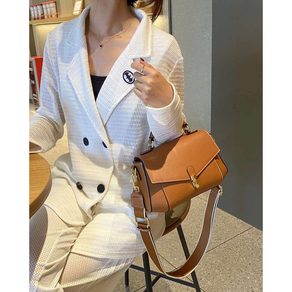 Genuine Leather Women's New Trendy All-Match Messenger Shoulder Bag Ladies Fashion First Layer Cowhide Totebag High Quality