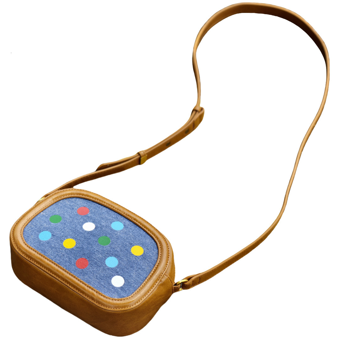 2025S Creative Cowboy Oil Crossbody Casual Versatile Spot Women Plant Tanning Fun Small Designer Shoulder Bag
