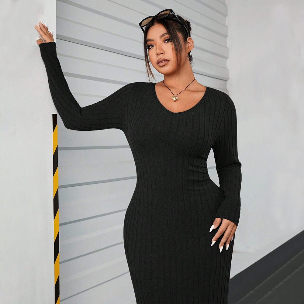 Plus Size Womens Long Sleeved Dress Autumn and Winter Minimalist Style Slim Fit Hip Hugging Long Skirt for Women