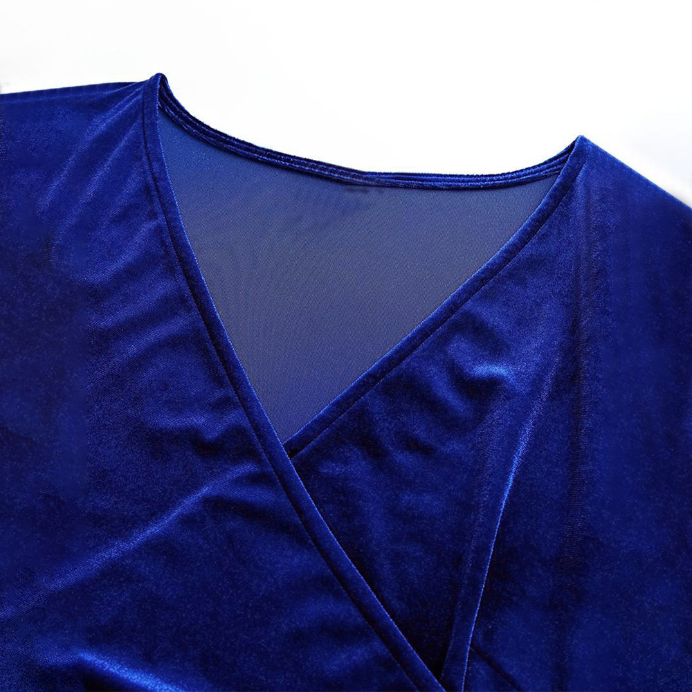 Plus Size Womens Elegant Style V-neck T-shirt Autumn and Winter Lantern Sleeves Slim Fit Solid Color Velvet Long Sleeved Top
