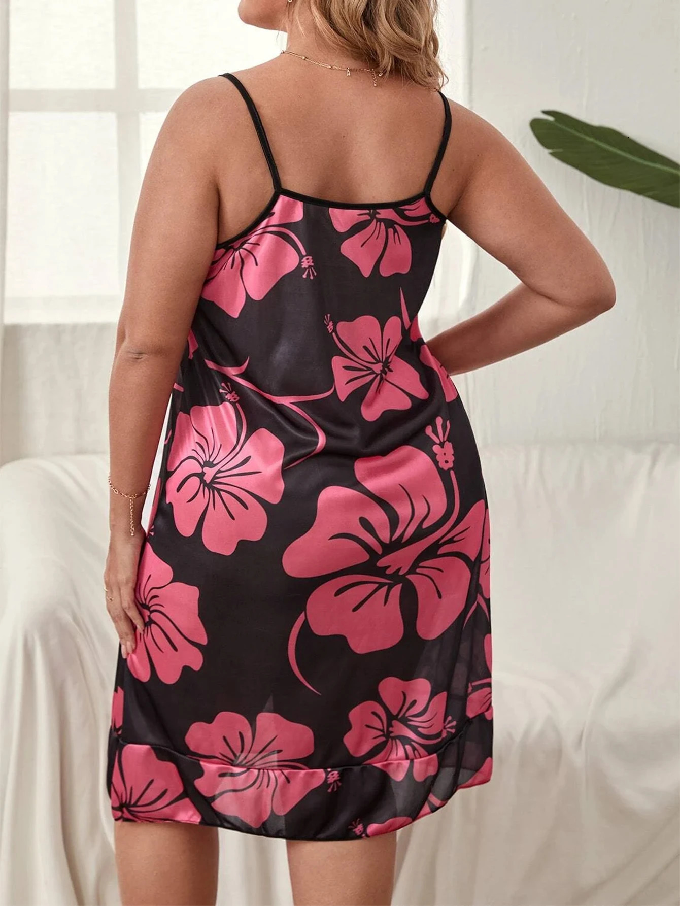 Skirts hanging at home plus sized clothes that can be worn externally made of milk silk material 250506