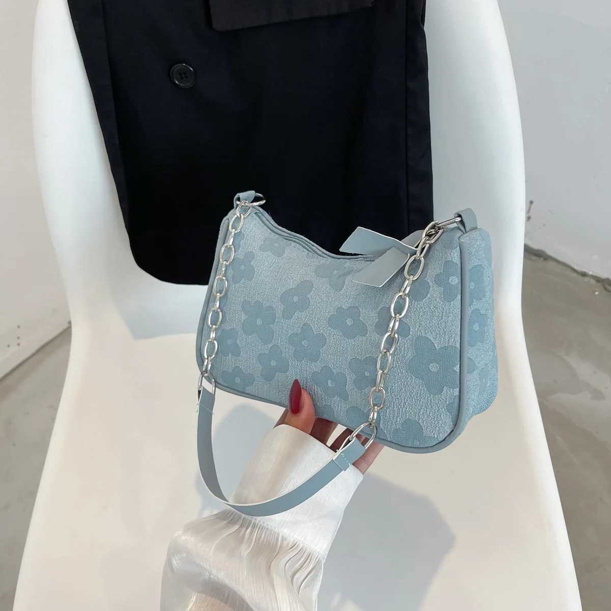 Printed High-Class Gentle Temperament Crescent Bag Fashion Chain Small Square Bag Multifunctional Lady Single Shoulder Bag M250520