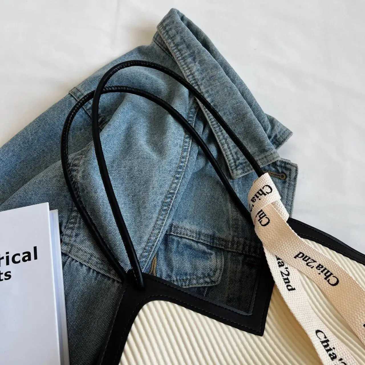 Korean Style Big Bag Womens Bag Casual All-match Canvas Bag Commuter Shoulder Bag Student Tote Bag Z250516