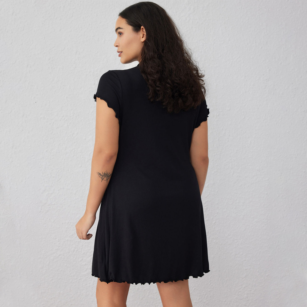 New Womens Clothing Simple and Elegant Short Sleeved Knitted Long Sleeved Dress Looks Slim with a Waist Cinching and Large Swing Skirt