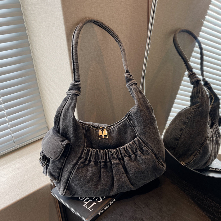 2025 Free Shipping Women's Shoulder Bag Designer Premium Pleated Denim Armpit Crossbody Bag Large Capacity Commuting File Bag Fashionable Casual 