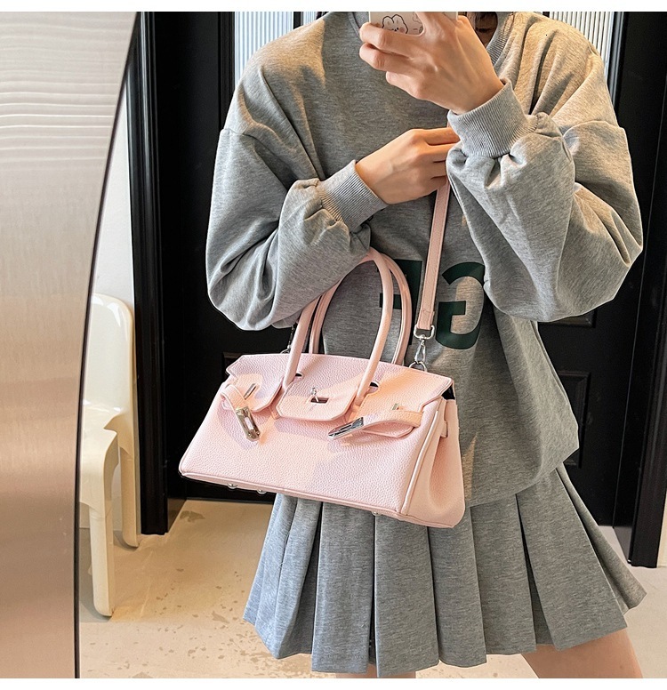 2025 Free Shipping Women's Shoulder Bag Metal Buckle Designer Handbag Multi Functional Kelly Bag Premium Large Capacity Commuter Crossbody Bag
