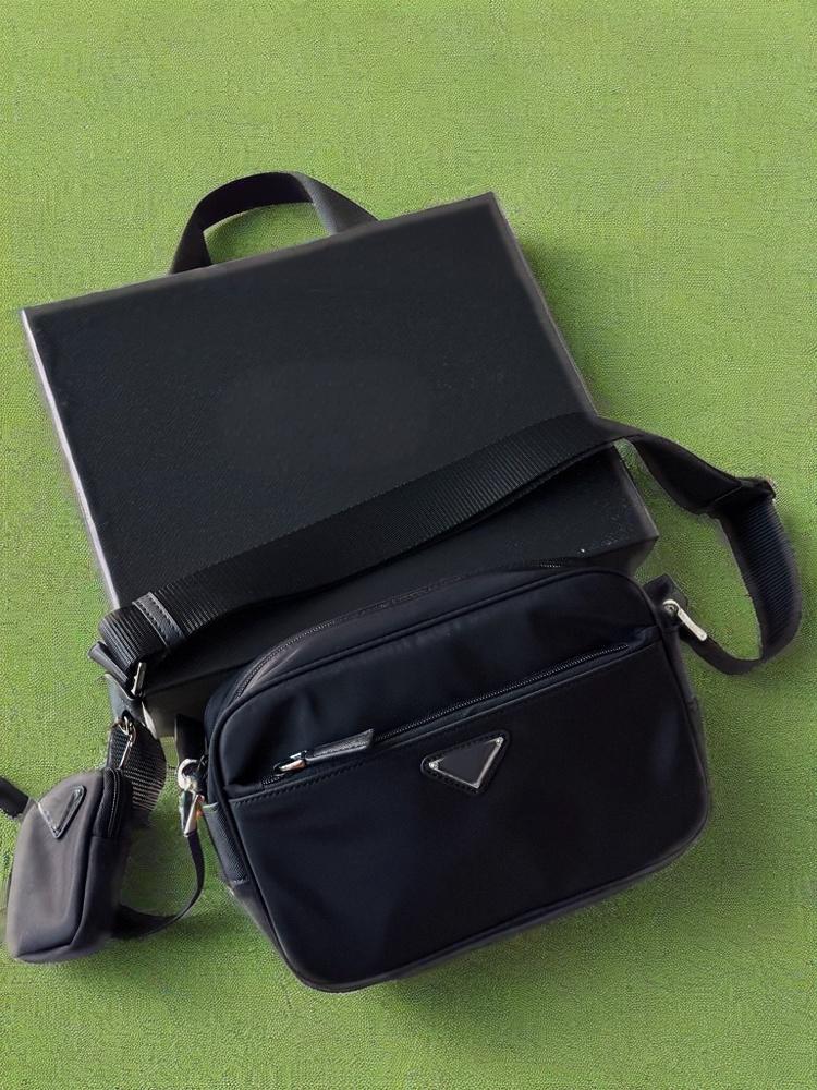 New casual shoulder bag, fashionable unisex crossbody bag, 2-in-1 small hanging bag, waterproof nylon cloth bag
