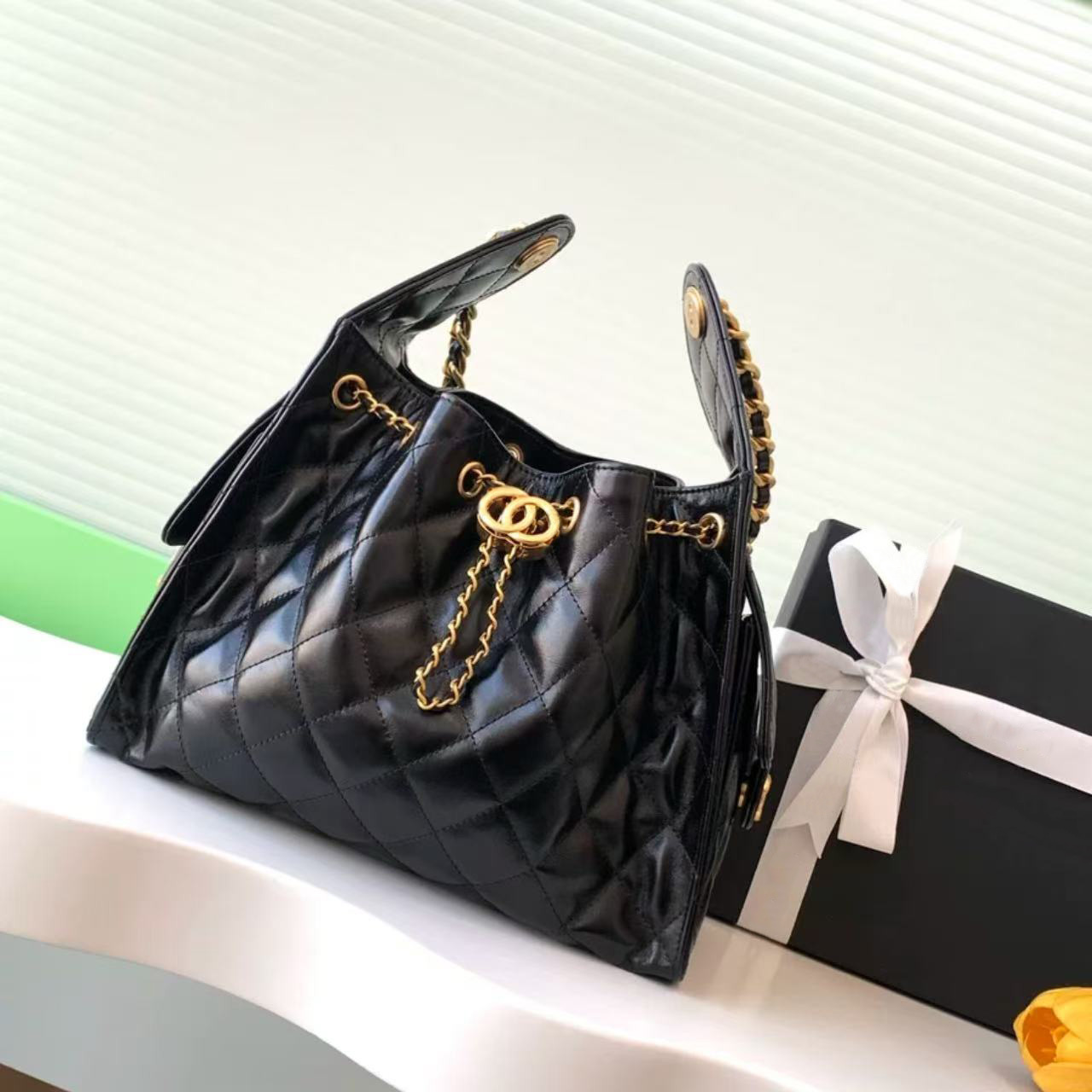 Luxury Designer Bag Women's Shoulder Bag Bucket Bag Fashion handbag Diamond Vintage Crossbody Bag Classic Chain Designer Tote Bag 2025 New
