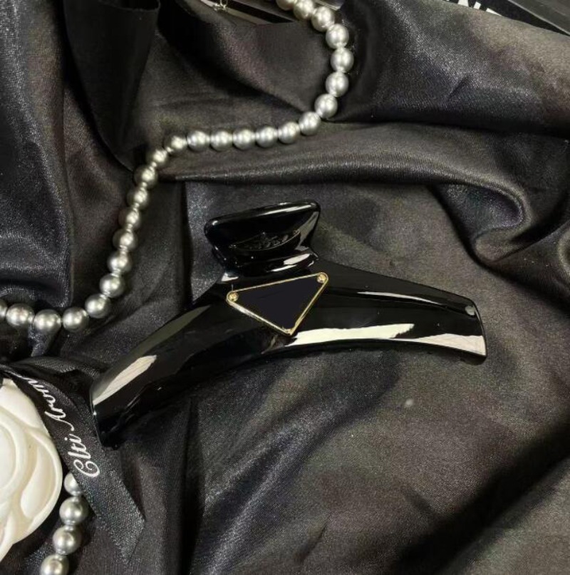 Hair Clip Pince à Cheveux Design Marque Accessoire Cheveux Claw Clip Barrette Luxe Bijou Coiffure Fille Style Classique