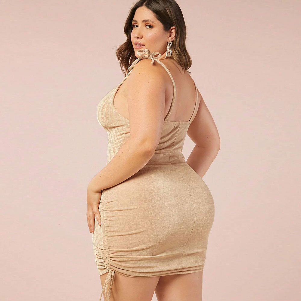 Autumn and Winter New Plus Size Womens Slim Fit and Slimming Bag Hip Strap Suspender Dress Party Dress