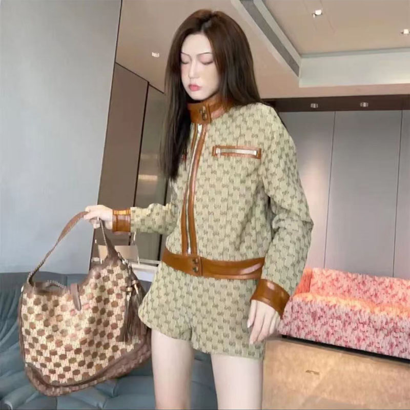 Fashionable women's full letter jacquard retro standing collar slim fit short jacket temperament shorts women's luxurious high-quality women's set Asian sizes s-XL