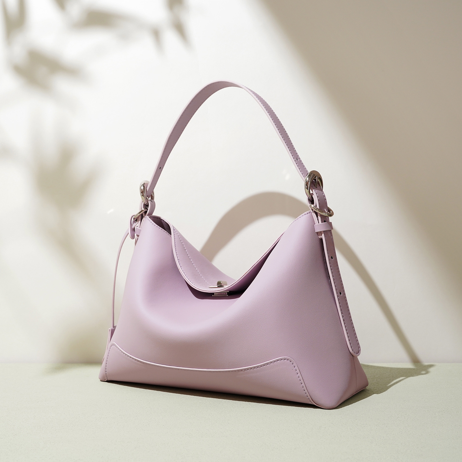 New Dumpling Bun Fashion Simple Handheld New Commuter Multi functional Crossbody Bag Women's Large Capacity Retro Style Designer Single Shoulder 