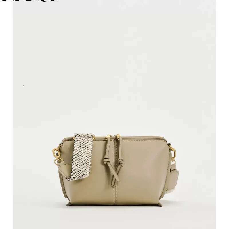 New 2025 high-end small crossbody new women's simple and versatile fashionable shoulder bag