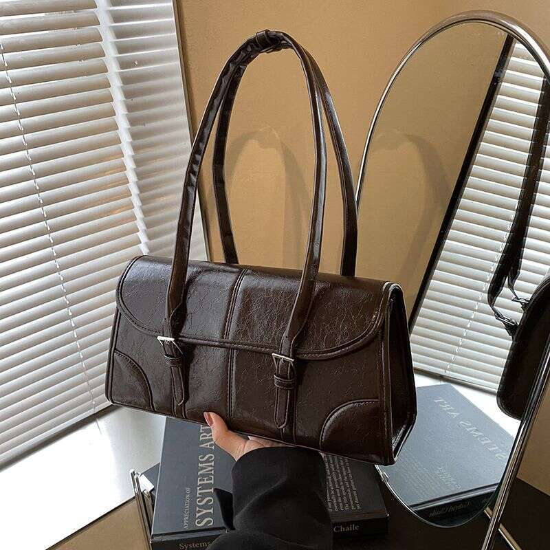 free shipping oil sensitive wax leather armpit for women 2025 new trendy stick winter commuting shoulder bag