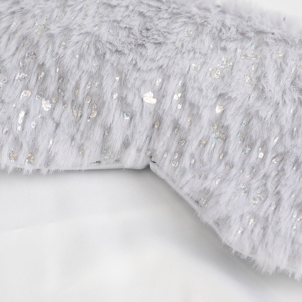 The new plush gold-embossed Christmas eye mask, a cute light-blocking sleep eye mask, is perfect for taking a nap with reindeer and starry sky