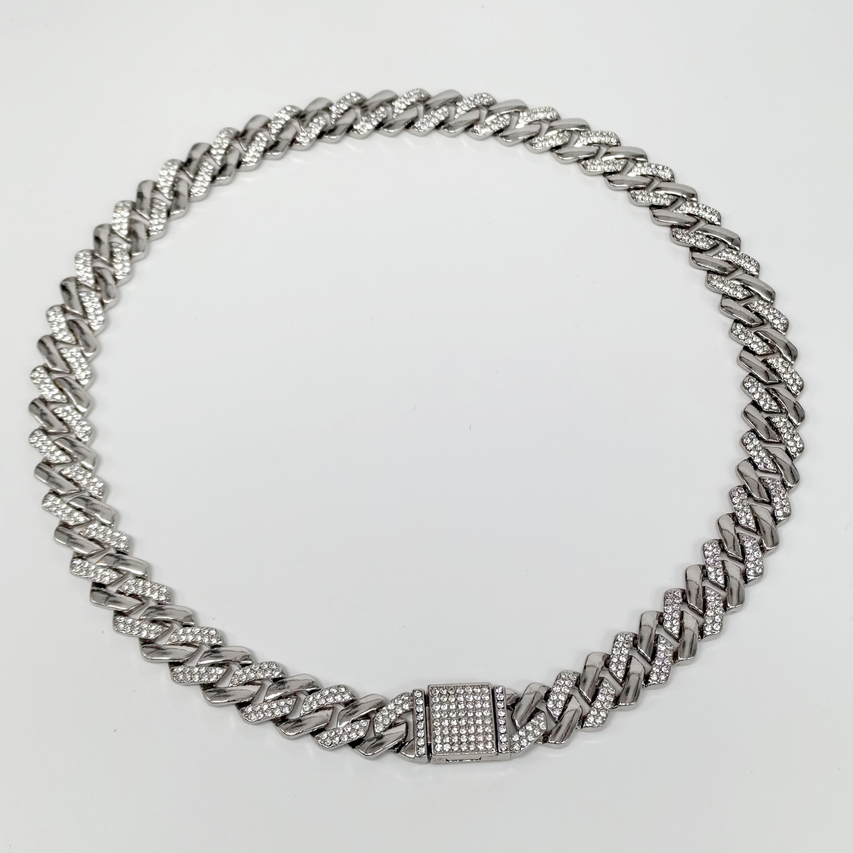 Men's Fashion Accessory Sturdy 14mm Wide Jewelry Item Featuring Rhodium Plated Links & Secure Closure