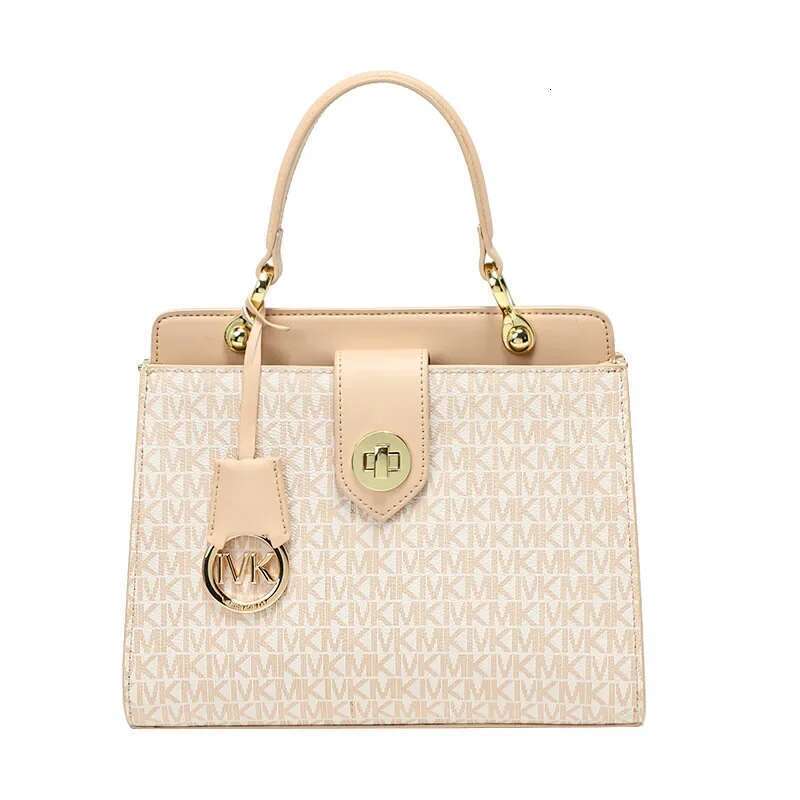 New Women's Handbag Vintage Fashionable Elegant Commuting Large Capacity Light Single Shoulder Bag