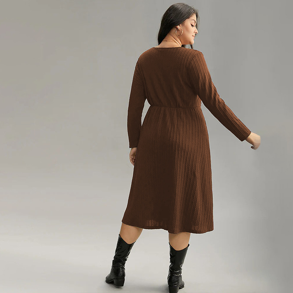 Plus Size Womens Fashion Simple V-neck Dress Autumn and Winter New Versatile Commuting Style Mid Length Skirt