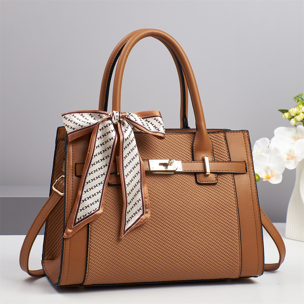 2025S Designer New Fashionable Macaron Handbag Splicing High Beauty Shoulder Simple Large Capacity Women Crossbody Bag