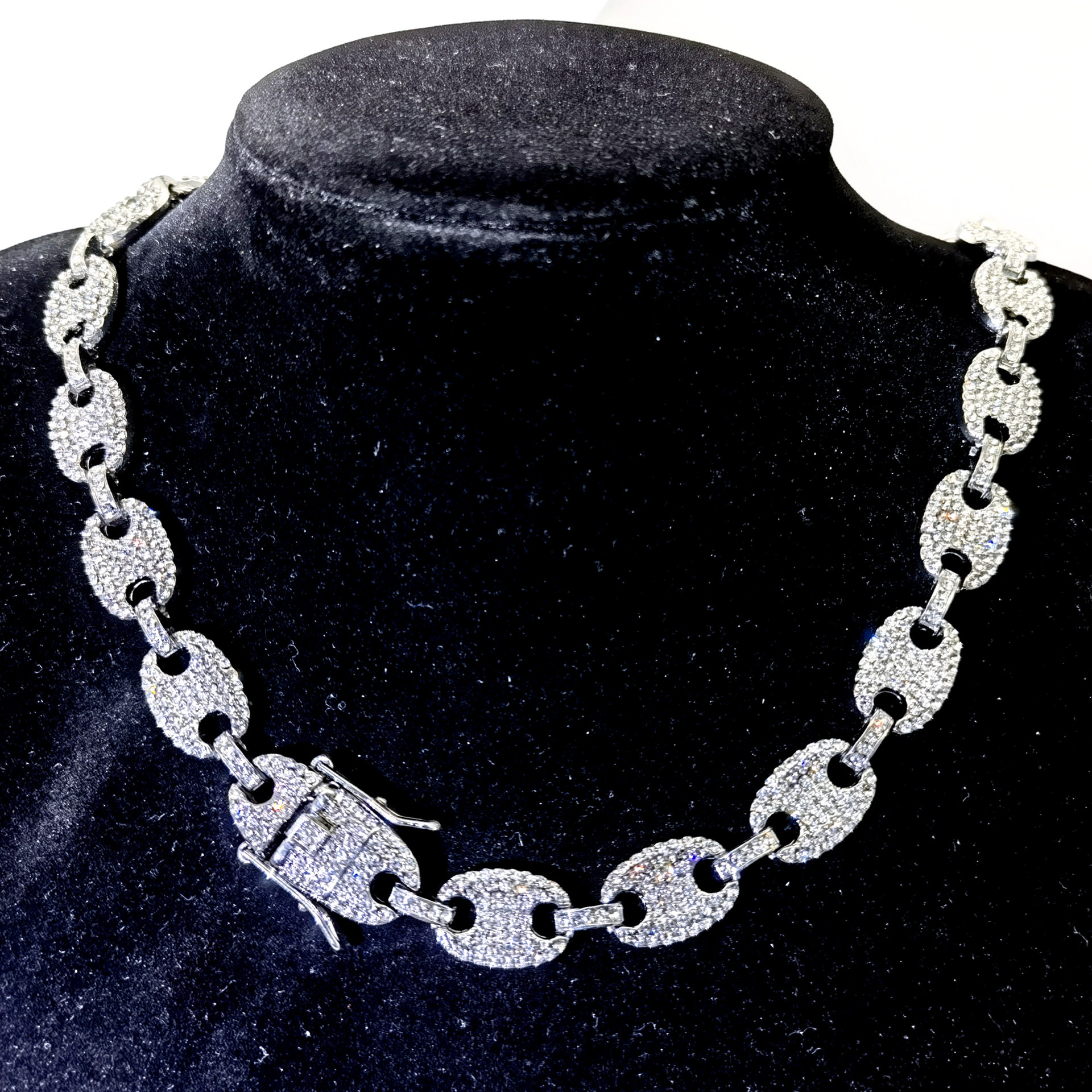 New Hip Hop Iced Out Coffee Bean Link Chain Necklace and Bracelet Set for Men Women Bling Jewelry with Buckle Lock Design Wholesale