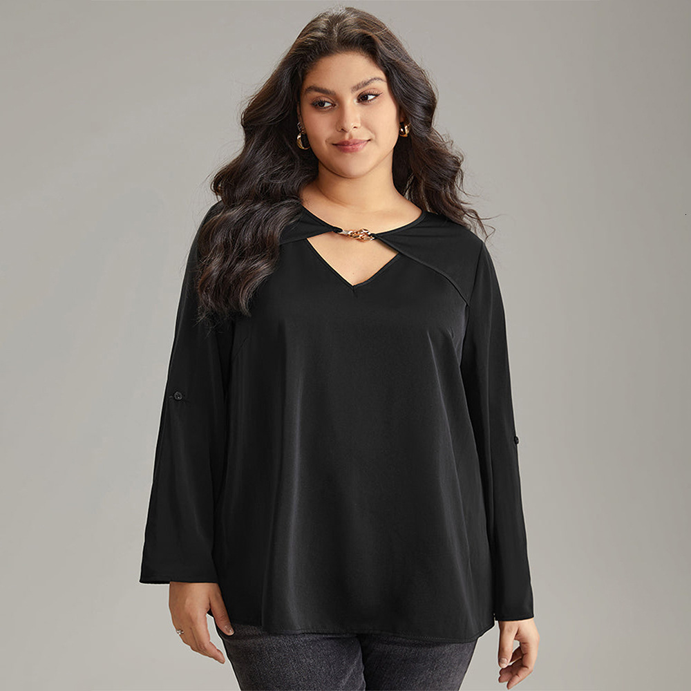 Design Sense Womens Temperament Commuting Autumn and Winter New Base Shirt V-neck Flared Long Sleeved Top