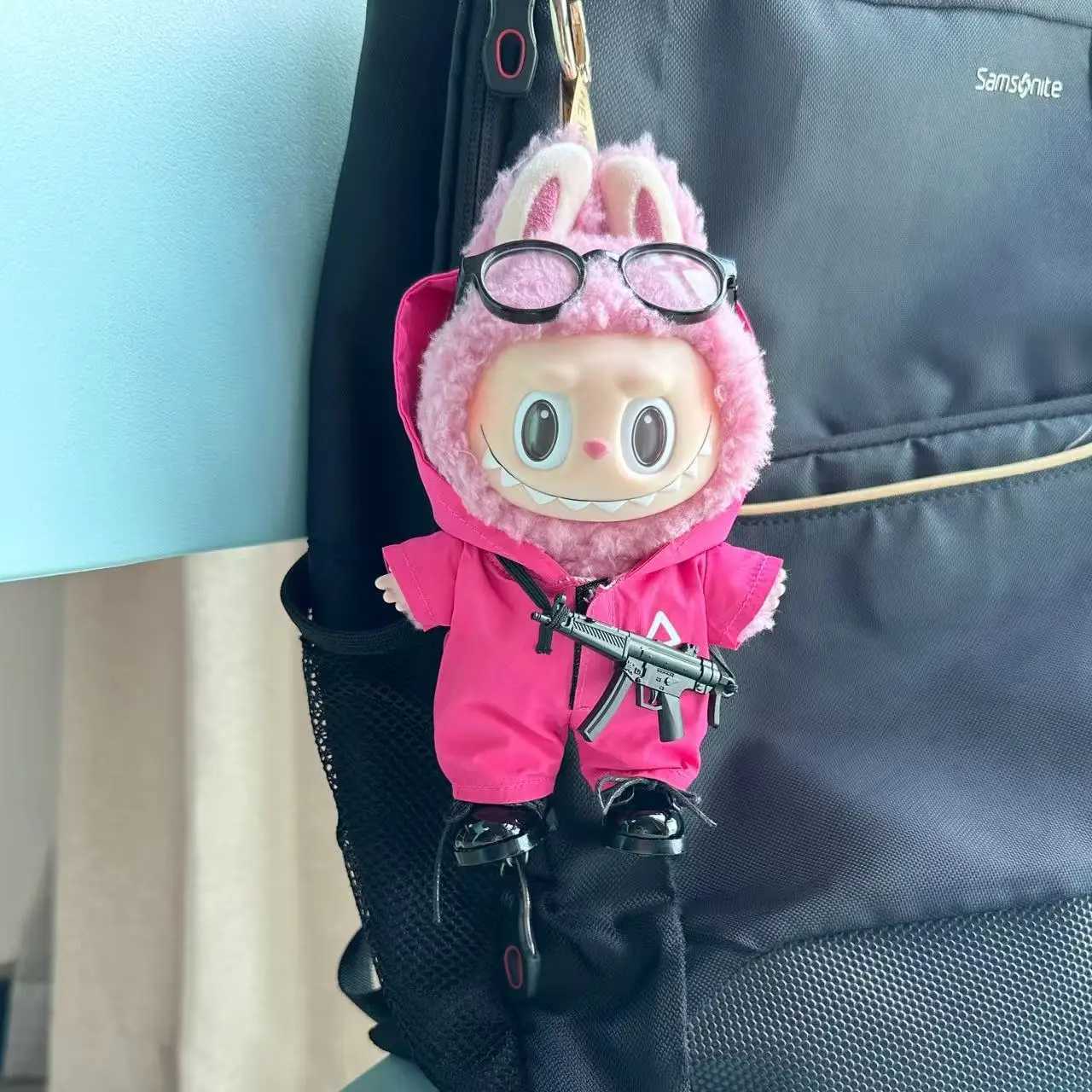 New 17cm Labubu Clothes Outfit Accessories for The Monster Korea Kpop Labubu Idol V1 V2 V3 Commando Jacket Clothing Pendant Mp5 Z250516