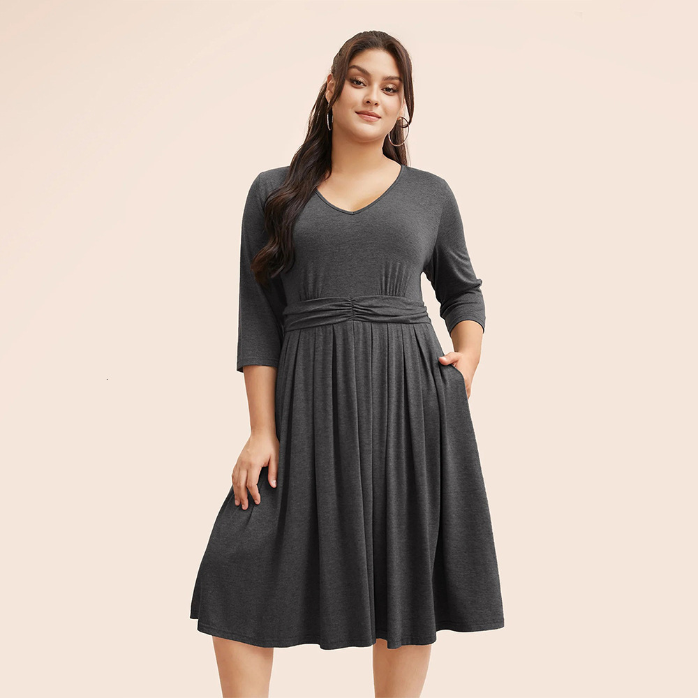 Autumn and Winter New Plus Size Womens Dress Commuting Waist Cinching Slimming Mid Length Skirt
