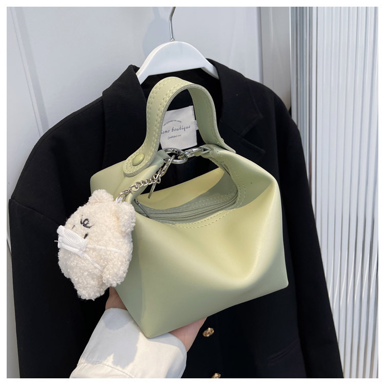 Spring and summer new multifunctional niche women's new cute large capacity designer crossbody bag casual fashion popular cloud feeling crossbody