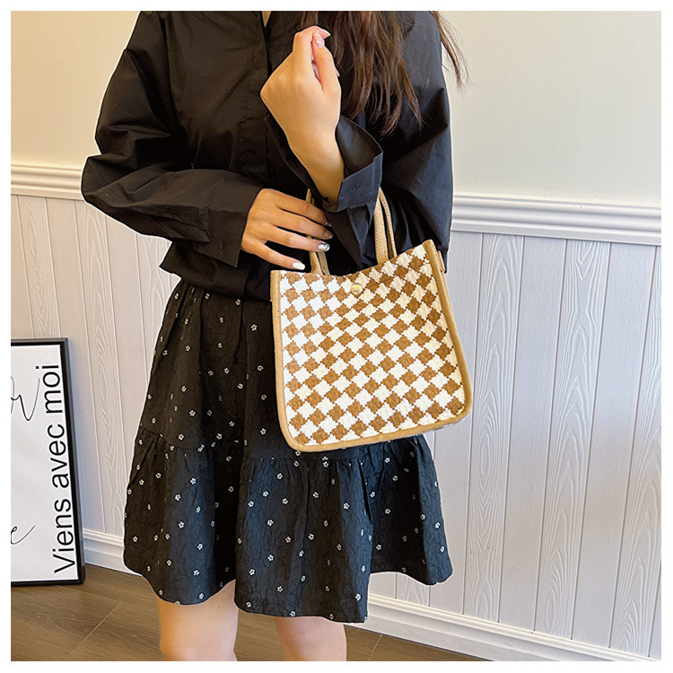 2025S designer new style outdoor women high-end sense niche tote bag work commuting handbag fashionable carrying strap