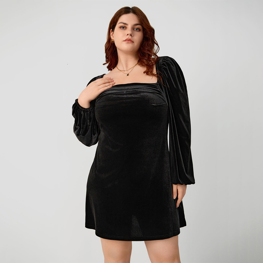 Large Size Womens Autumn and Winter Square Neck Sexy Velvet Lantern Sleeves Fit Temperament Socialite Dress