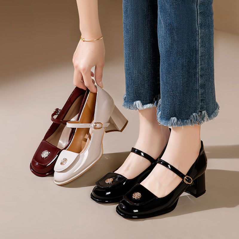 Mary Jane Shoes Thick Heel with High Heels Red Wedding Shoes New Women's Shoes Patent Leather Light Mouth Middle Heel Shoes