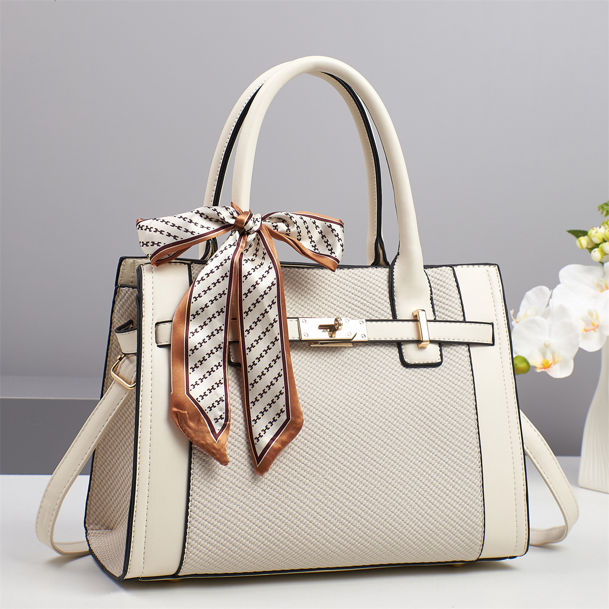 2025S Designer New Fashionable Macaron Handbag Splicing High Beauty Shoulder Simple Large Capacity Women Crossbody Bag