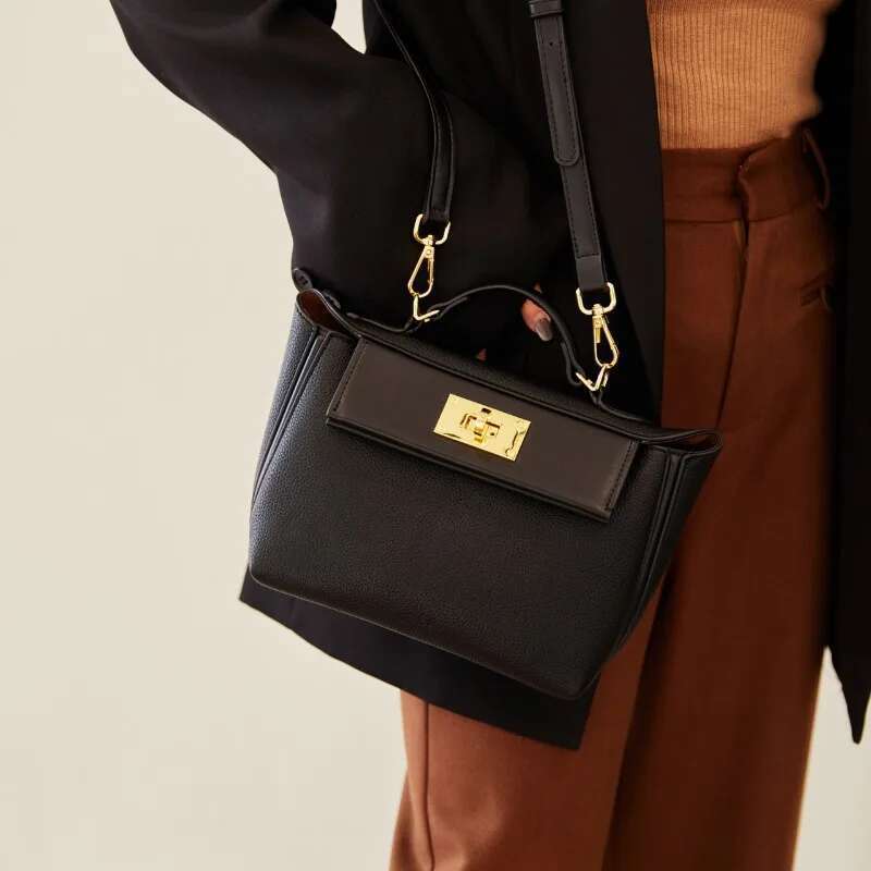 Unique Paris-Style Crossbody Handbag - High-End Minimalist Vintage Leather Clutch Casual Commuter Tote Women's Messenger Shopper
