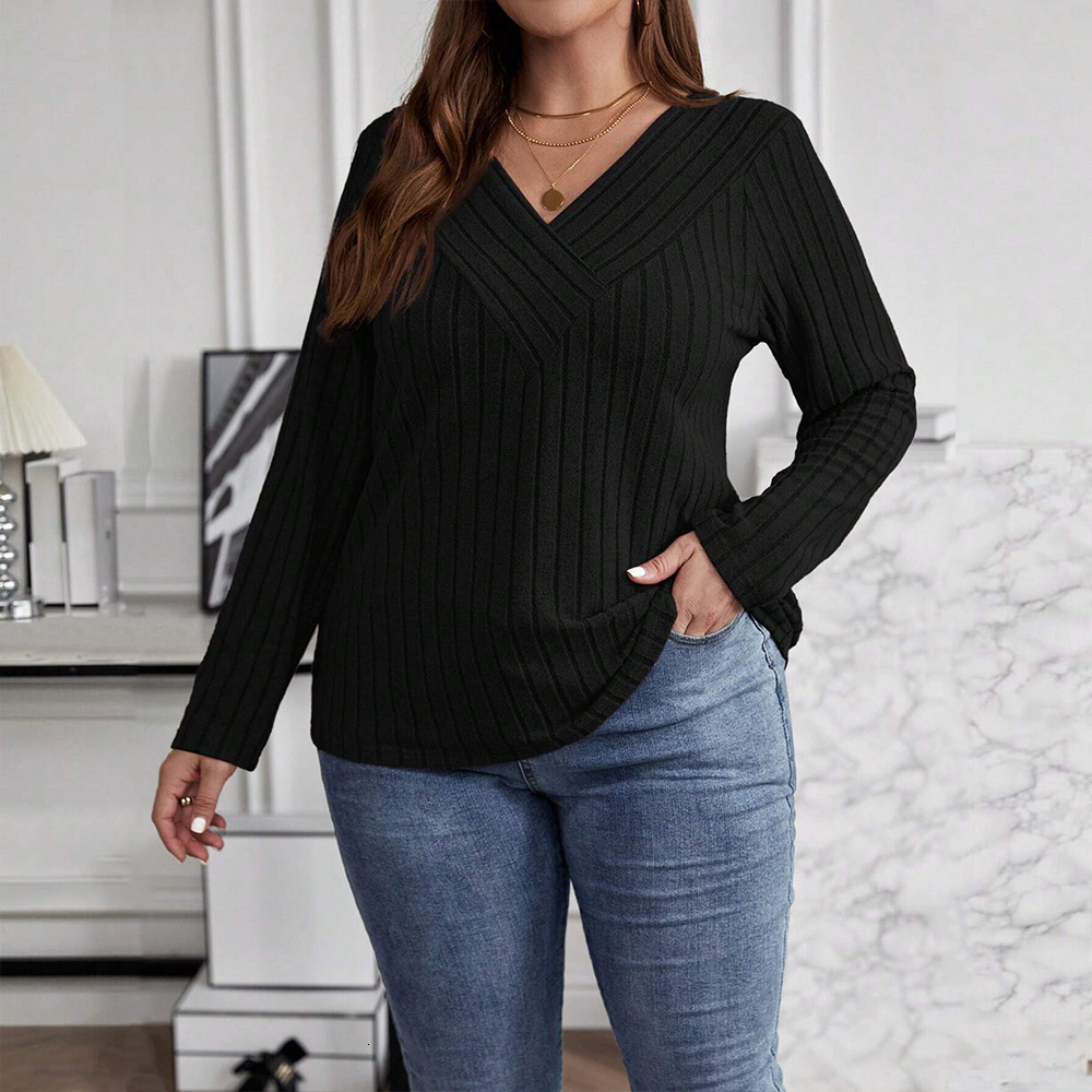 Plus Size Womens Commuting Simple Style T-shirt for Autumn and Winter Fashion Loose and Slimming Long Sleeved Inner Top