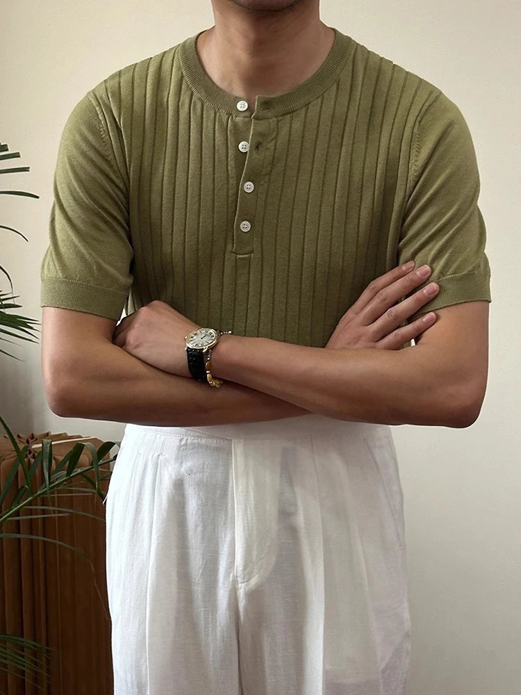 Retro lace knit Tshirt for mens summer casual solid color Henry collar short sleeved 250506Z