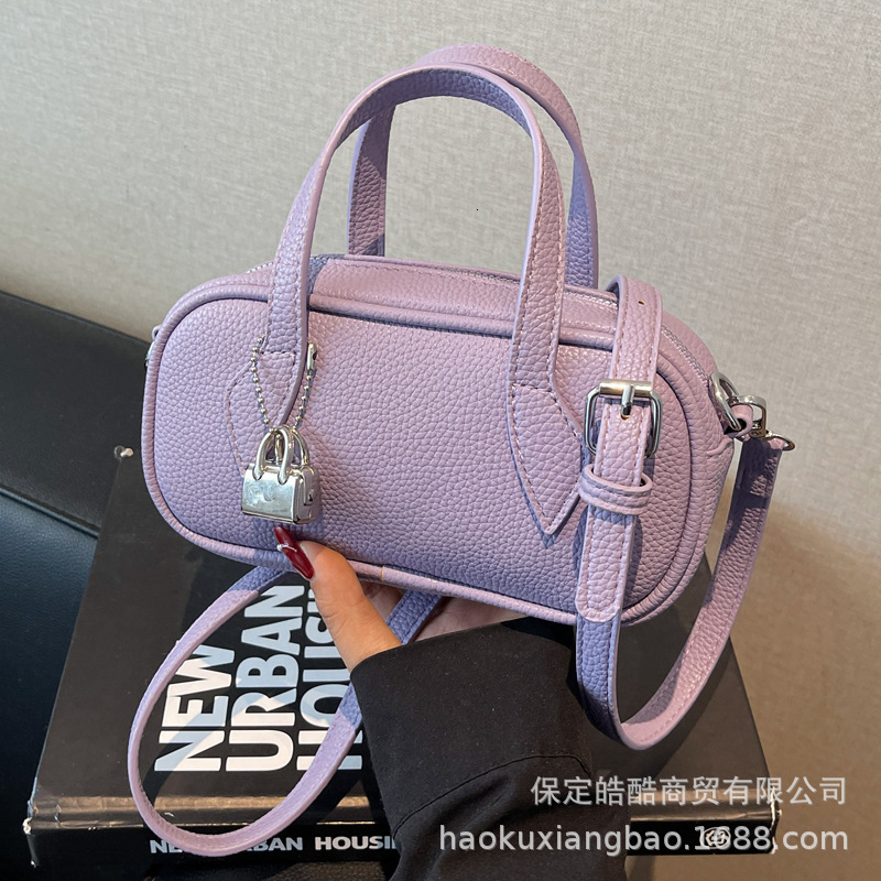 2025S designer high-end sense niche women summer new fashion super hot crossbody Korean version versatile handbag pillow bag
