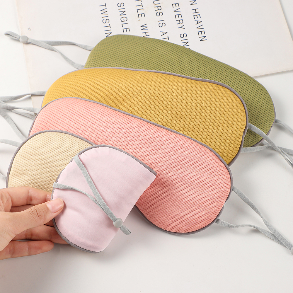 Premium Cool/Heat Retaining Eyemask Designed for Comfort during Long Trips1