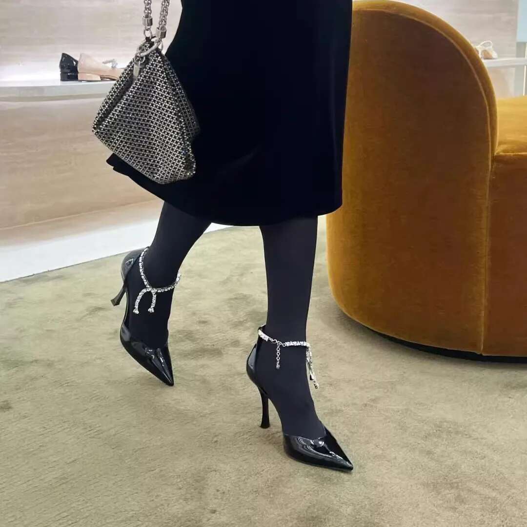 2025 New Fashion Sandals Women's Dia Chain Pointed High Heels Sexy Stiletto Shoes