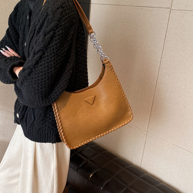 Female new style qualitative shoulder bag large capacity commuter bag this year popular bag bucket bag 2025