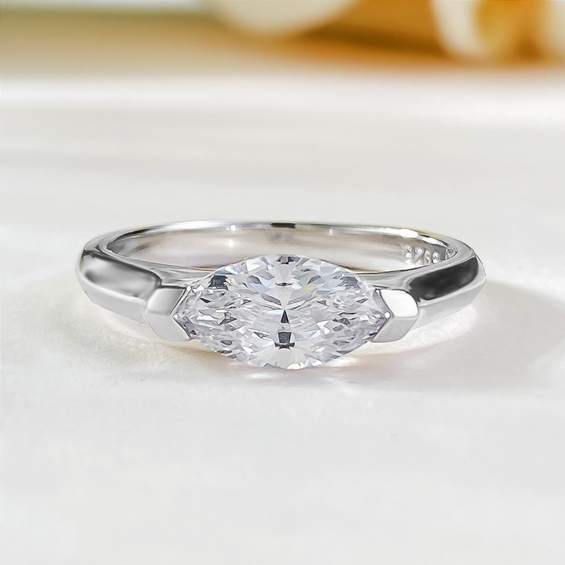 2025 Ins Top Sell Wedding Rings Luxury Jewelry Genuine 100% 925 Sterling Silver Marquise Cut Lab Moissanite Diamond Gemstones Party 18K Gold Women Rin