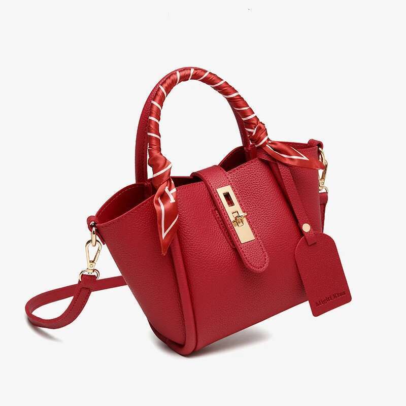 brand new large capacity shoulder high-end women's Fashion niche leisure handbag ladies crossbody bag