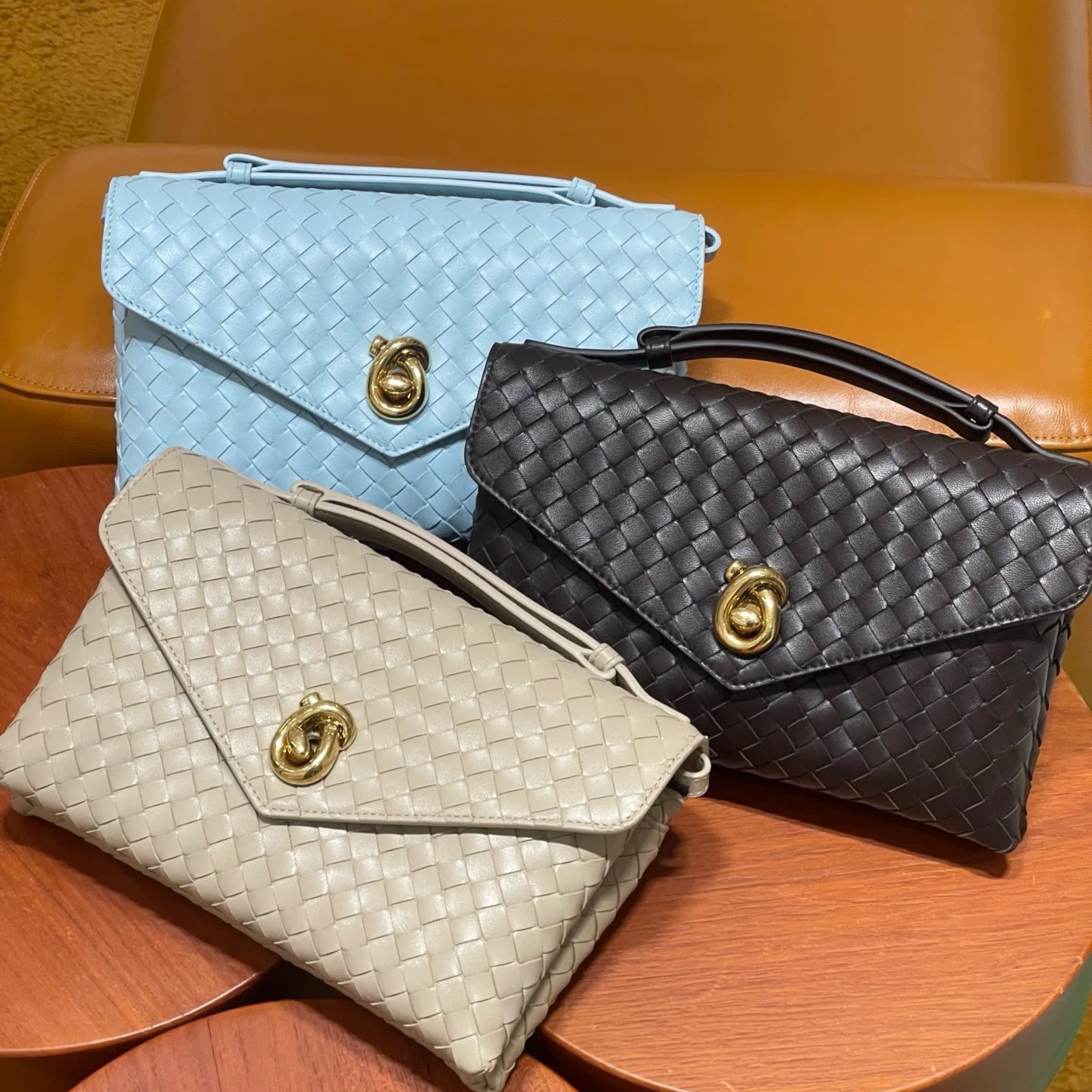 Real Shoulder Bags Lock Crossbody Leather Top Handle Knot Closure Handmade Envelope Style Wallet Designer Sling Bag Purse Clutch 3194