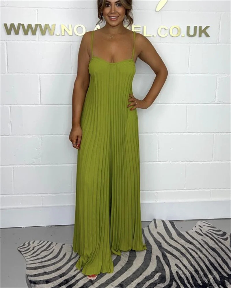 Plus-size womens jumpsuit full-body pressure pleated solid color sleeveless suspenders jumpsuit plus-size womens clothing 250515