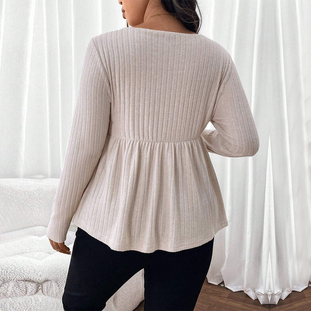 Large Size Womens Elegant T-shirt for Autumn and Winter Slim Fit and Slimming Short Top