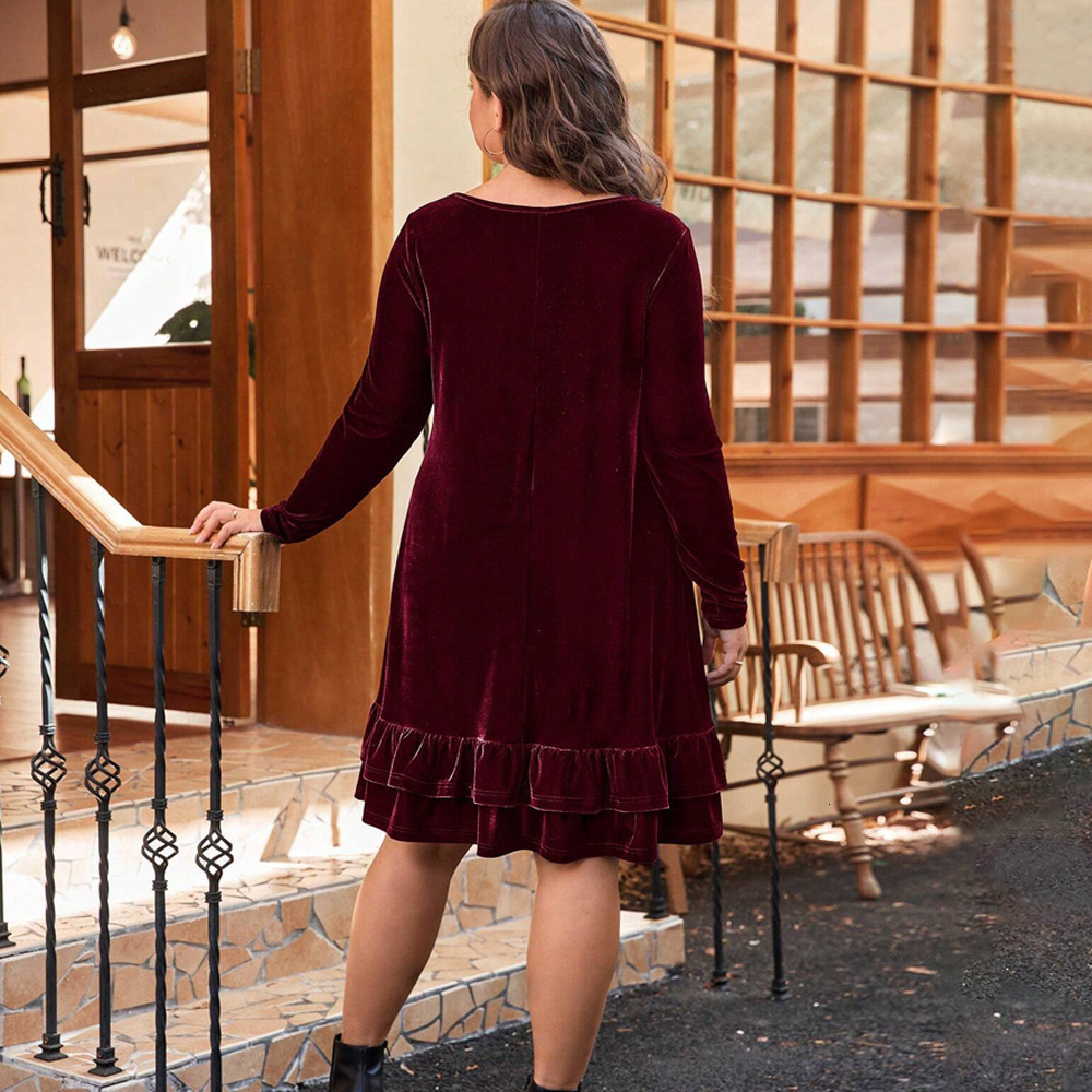Autumn/winter New Large Womens Elegant Velvet Dress Round Neck Loose Waist Short Skirt