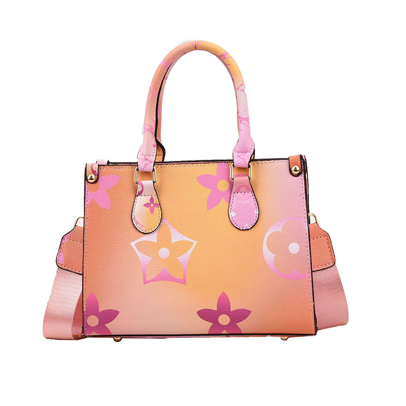 Free Shipping Designer Retro Print Commuter Bag - Women's Stylish Crossbody & Handheld Tote Trendy Textured Finish