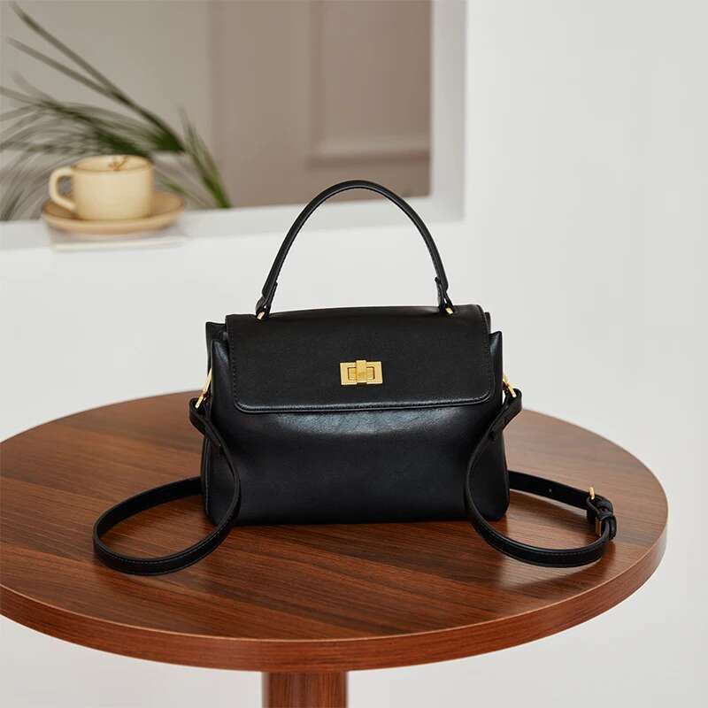 Cowhide Genuine Tote Bag For Women Long Shoulder Strap High Quality Leather Gold Lock Handbag Versatile Crossbody Bags